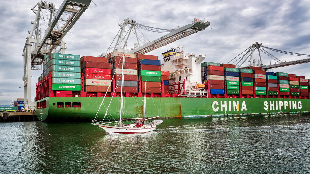 China urges US to lift trade restrictions, stop interference