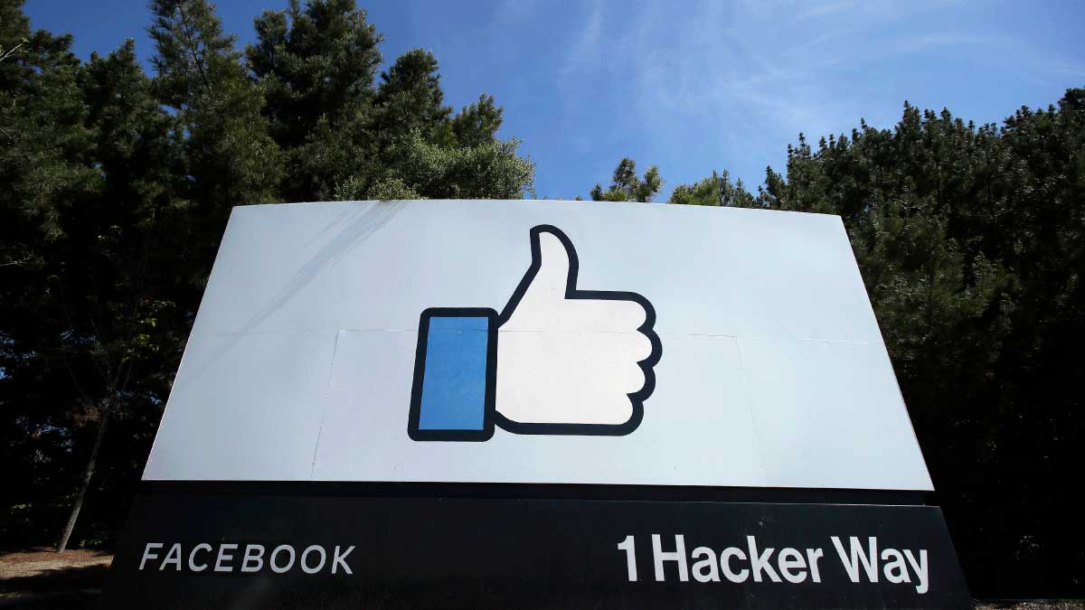 Facebook removes accounts tied to Iranian exile group