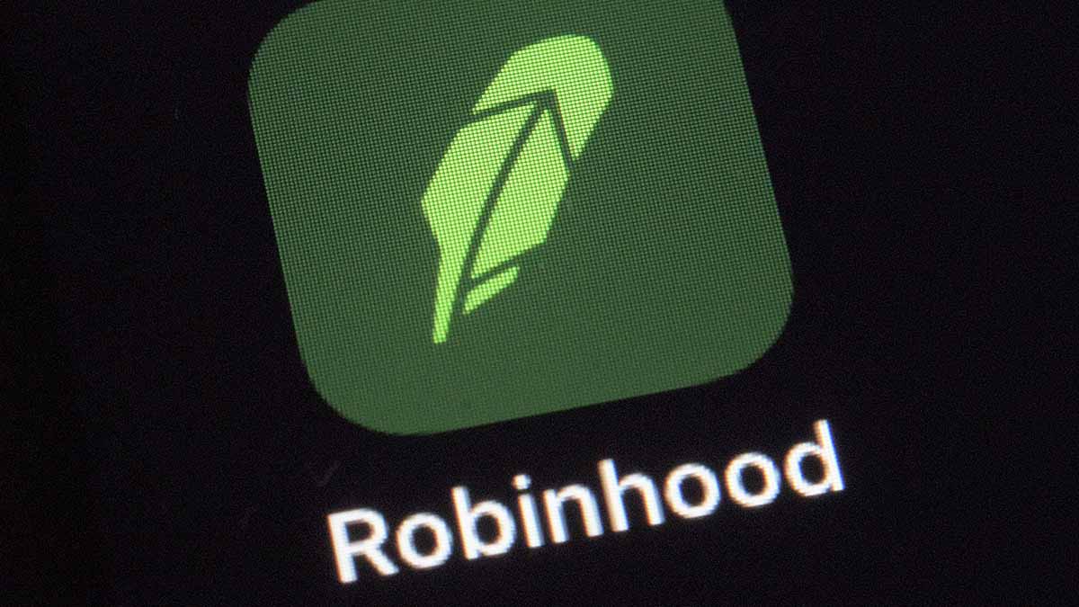 Robinhood's crypto trading surges, as overall growth slows