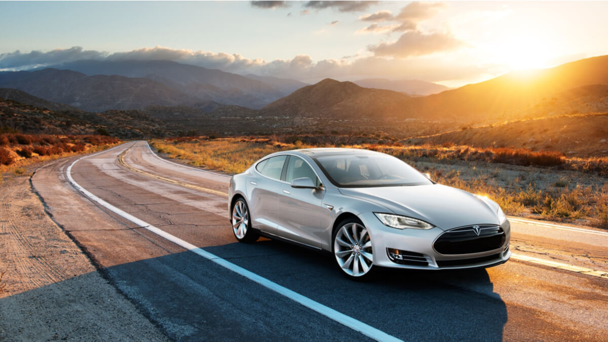 US probing Autopilot problems on 765,000 Tesla vehicles